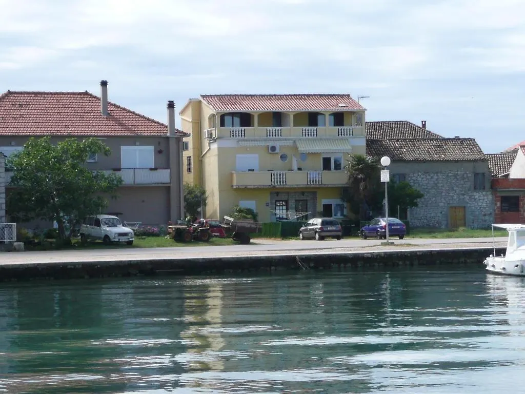 Apartments Renjak Sukošan 0*,