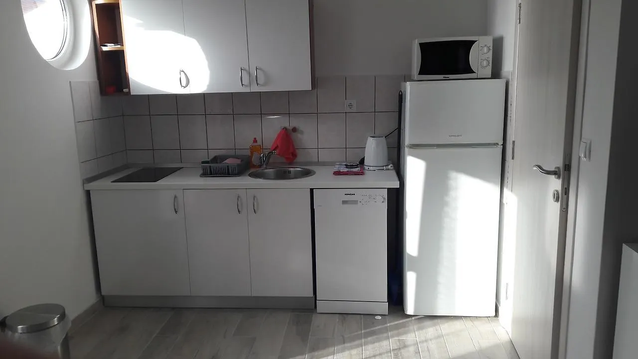 Apartments Renjak Sukošan