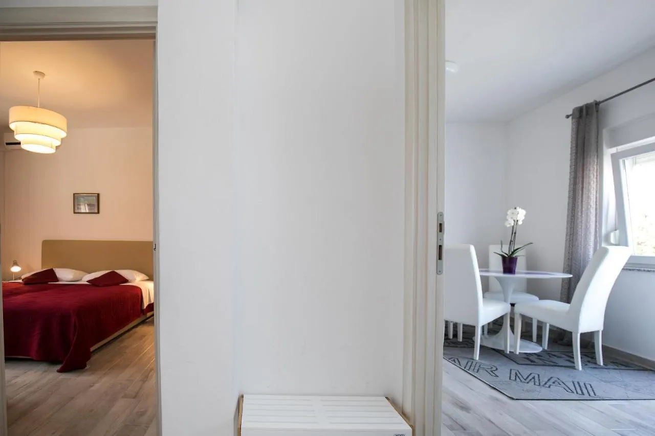 Apartments Renjak Sukošan